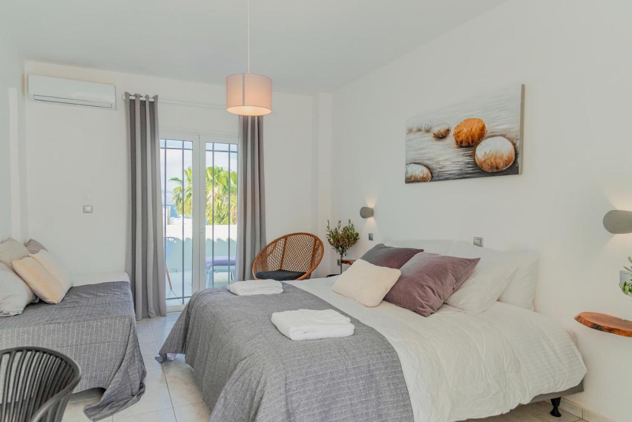 Olive Grove Beachfront Apartments & Seaview Suites Kávos Dış mekan fotoğraf